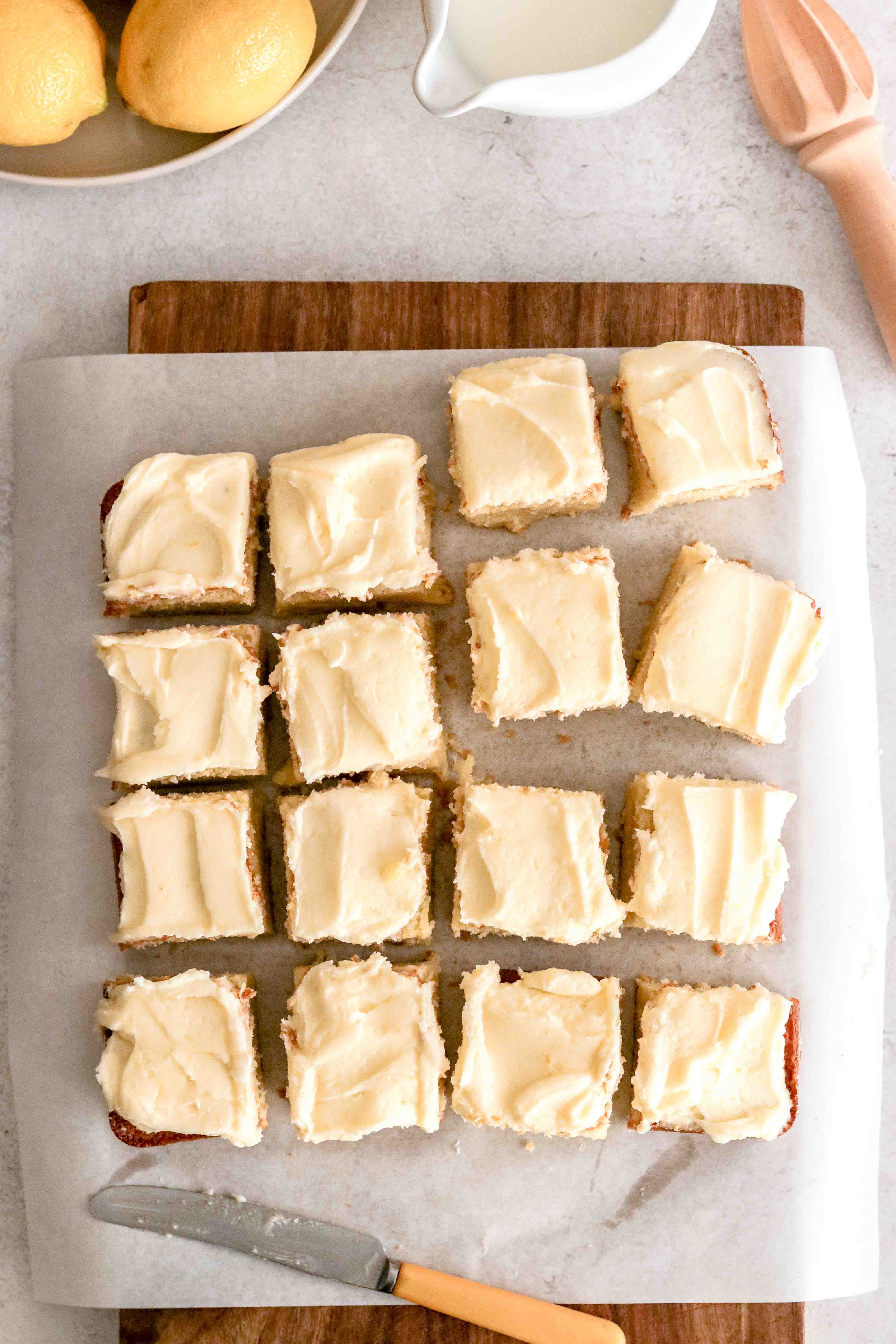 Iced lemon cake squares