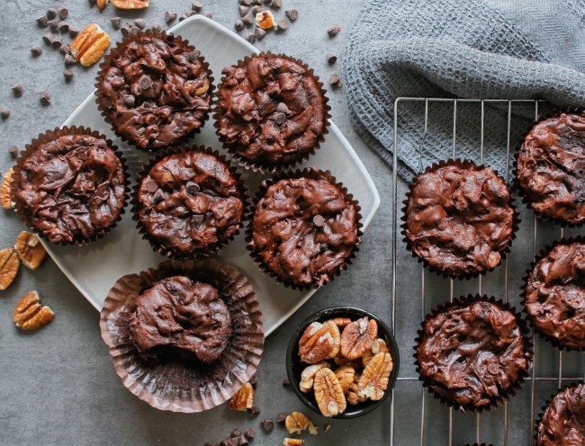 Chocolate cupcake brownies with pecan nuts