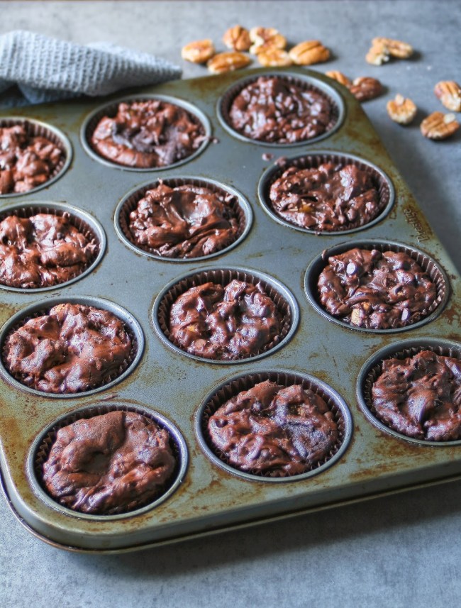 A tray of chocolate cupcake brownies