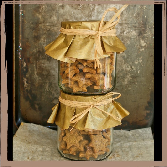 Edible Christmas gifts. A jar of ginger biscuits.