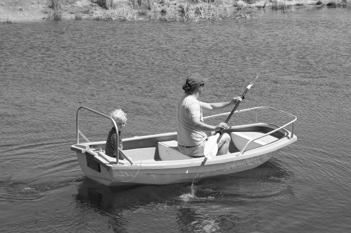 Boating Boating on the dam.