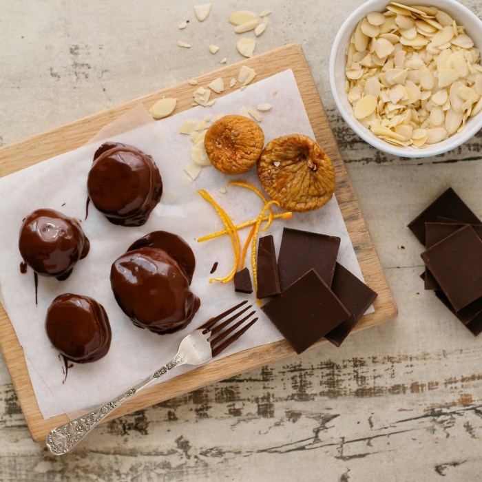 Chocolate, almond and orange figs. 