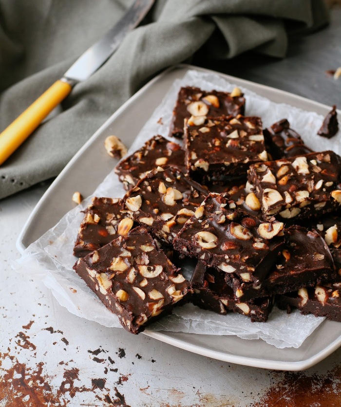 Chocolate fudge with honey and nuts. 
