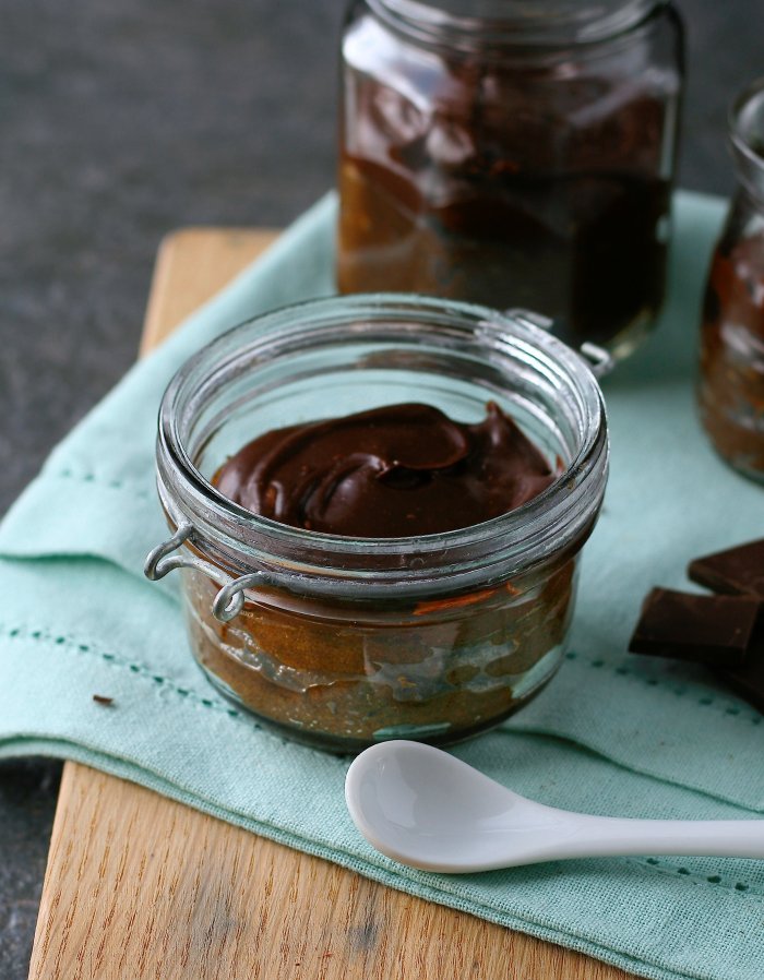 Date caramel and chocolate pots. 