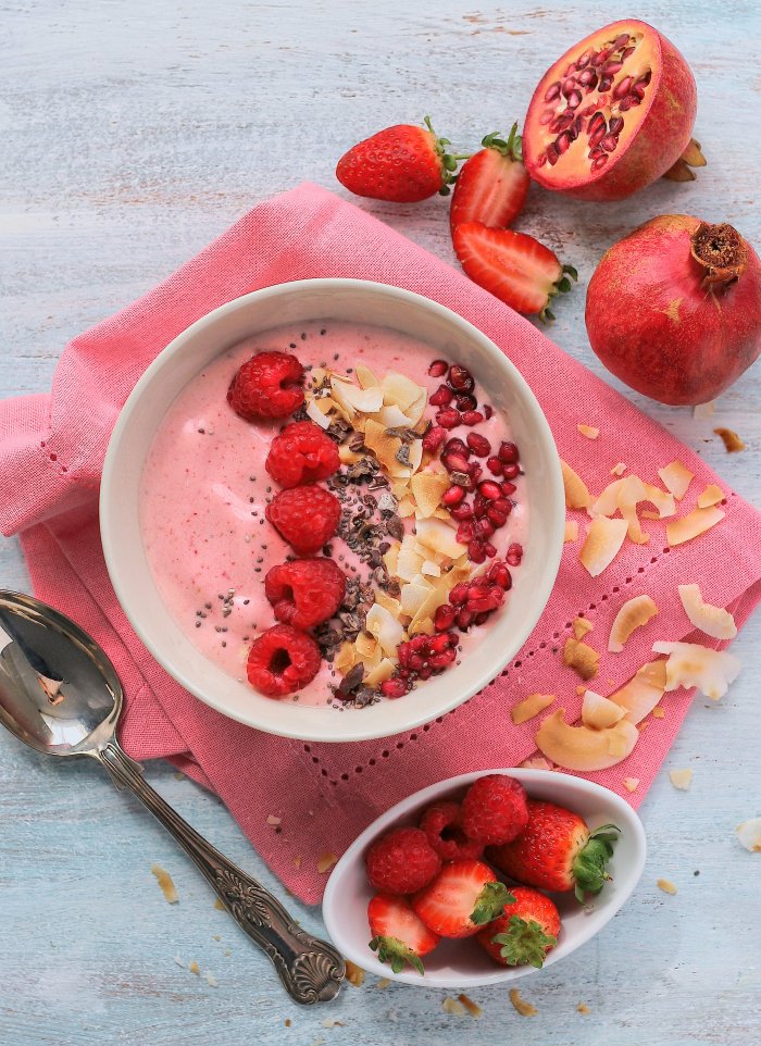 Strawberry and banana smoothie recipe. 