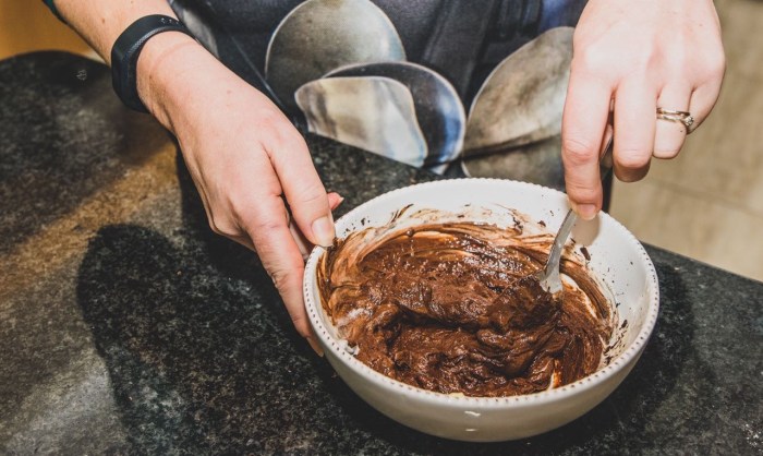 Chocolate and almond macaron recipe