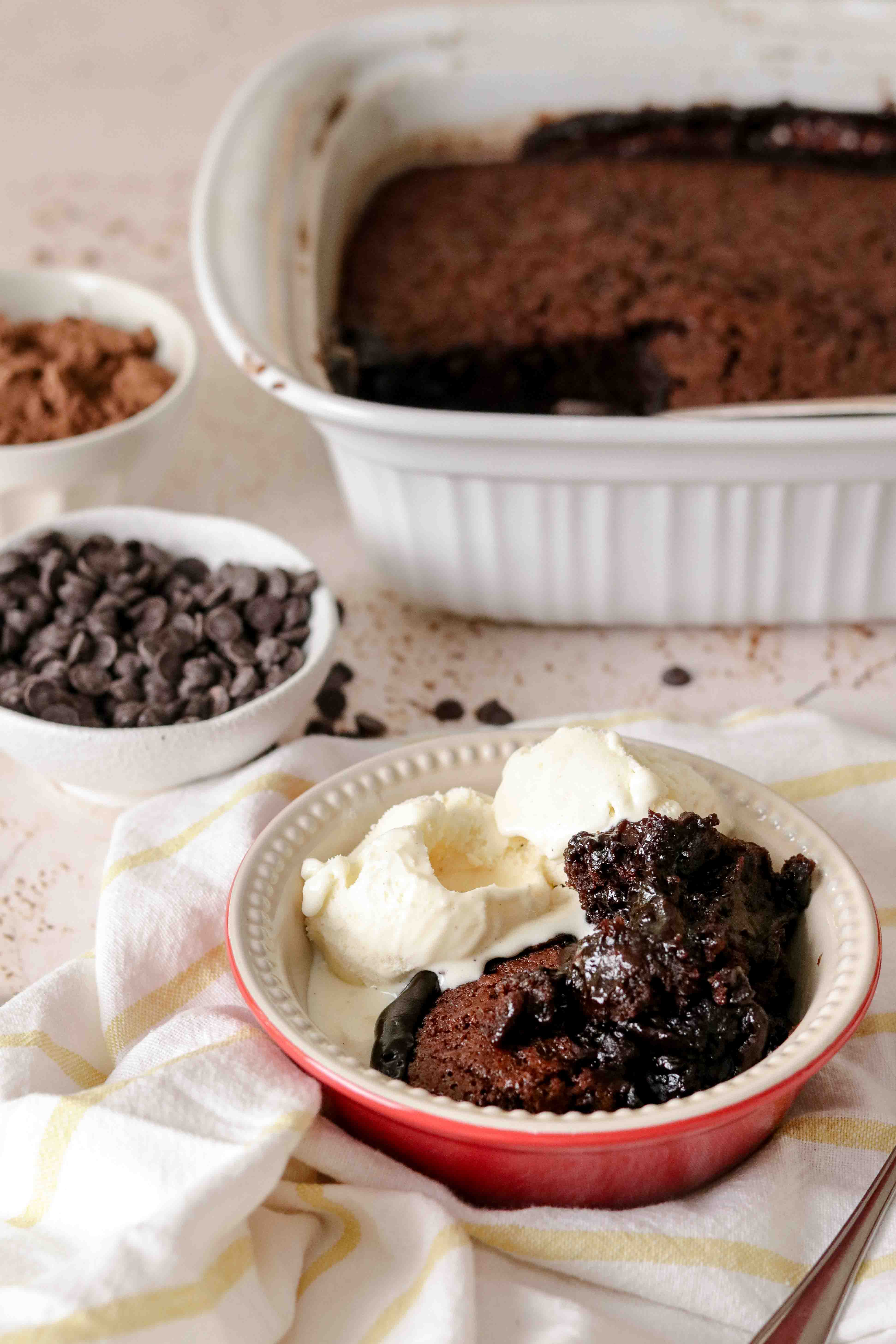 Self-saucing chocolate and whiskey pudding