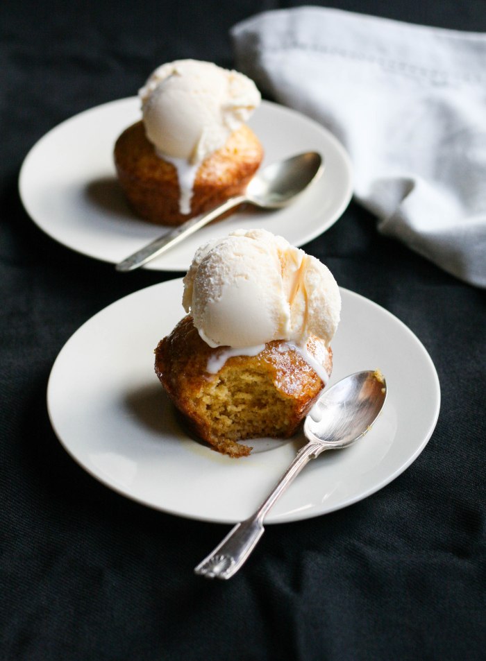Mini malva puddings with marmalade