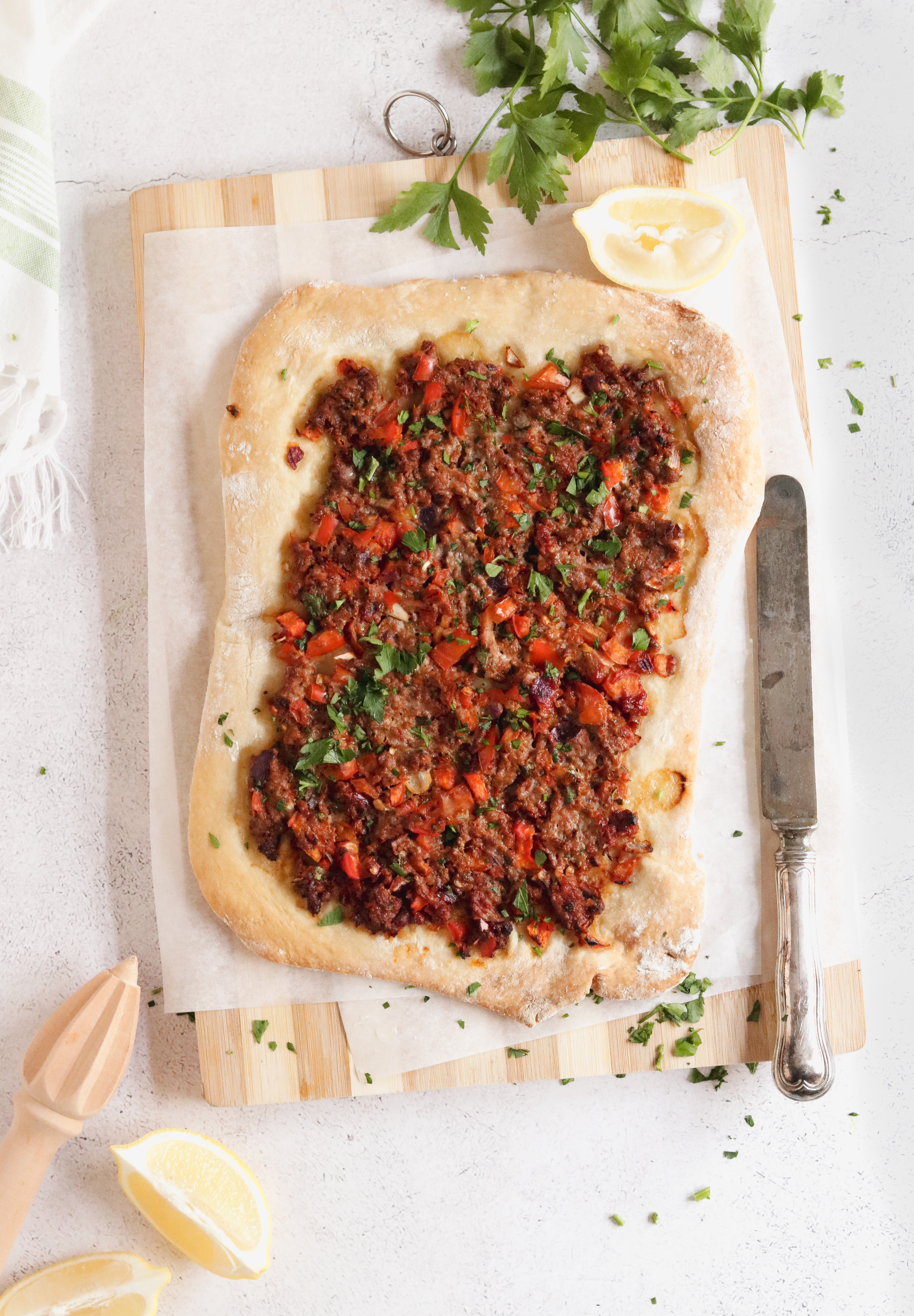 Spicy mince lahmacun recipe
