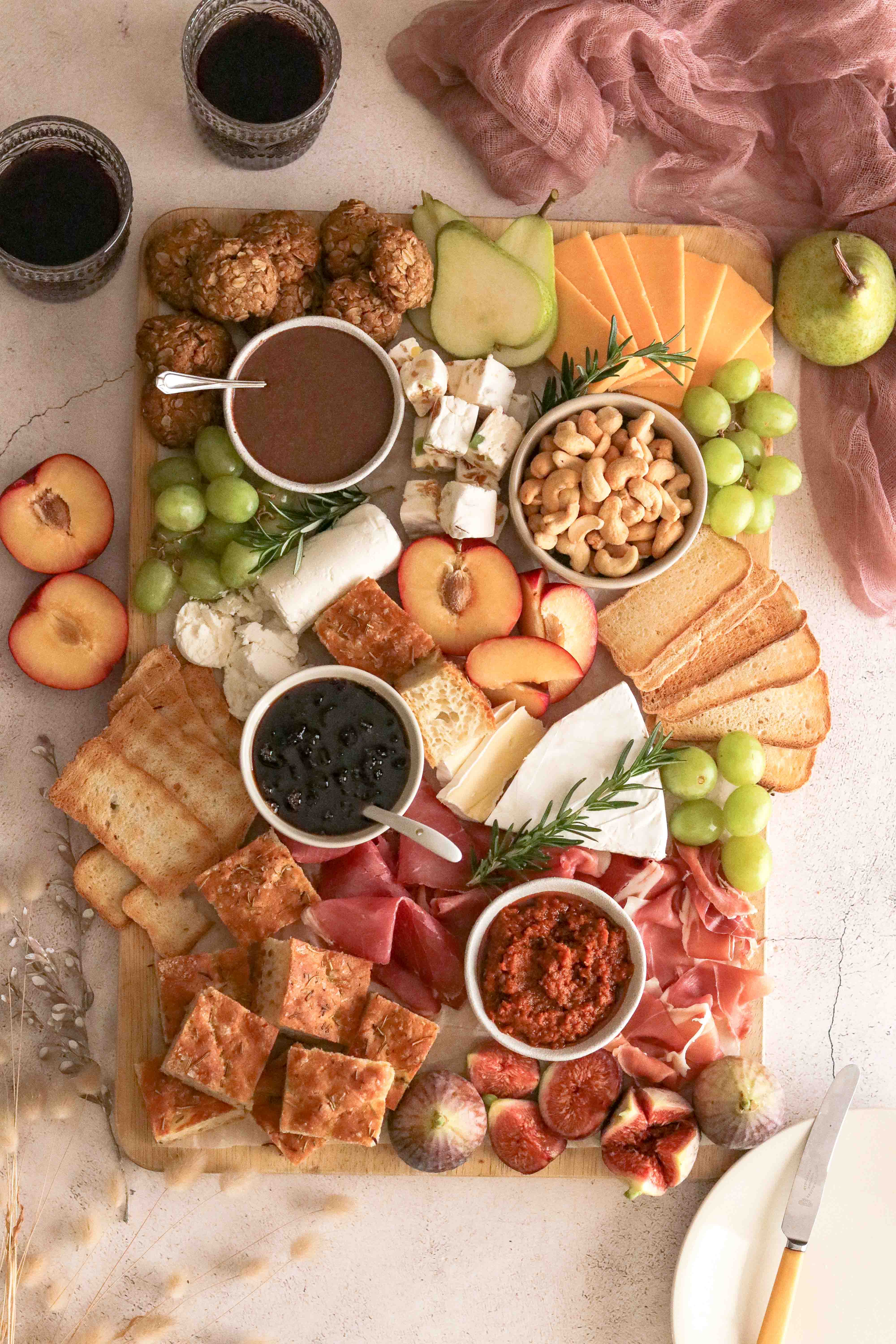 Photo of an autumn grazing board