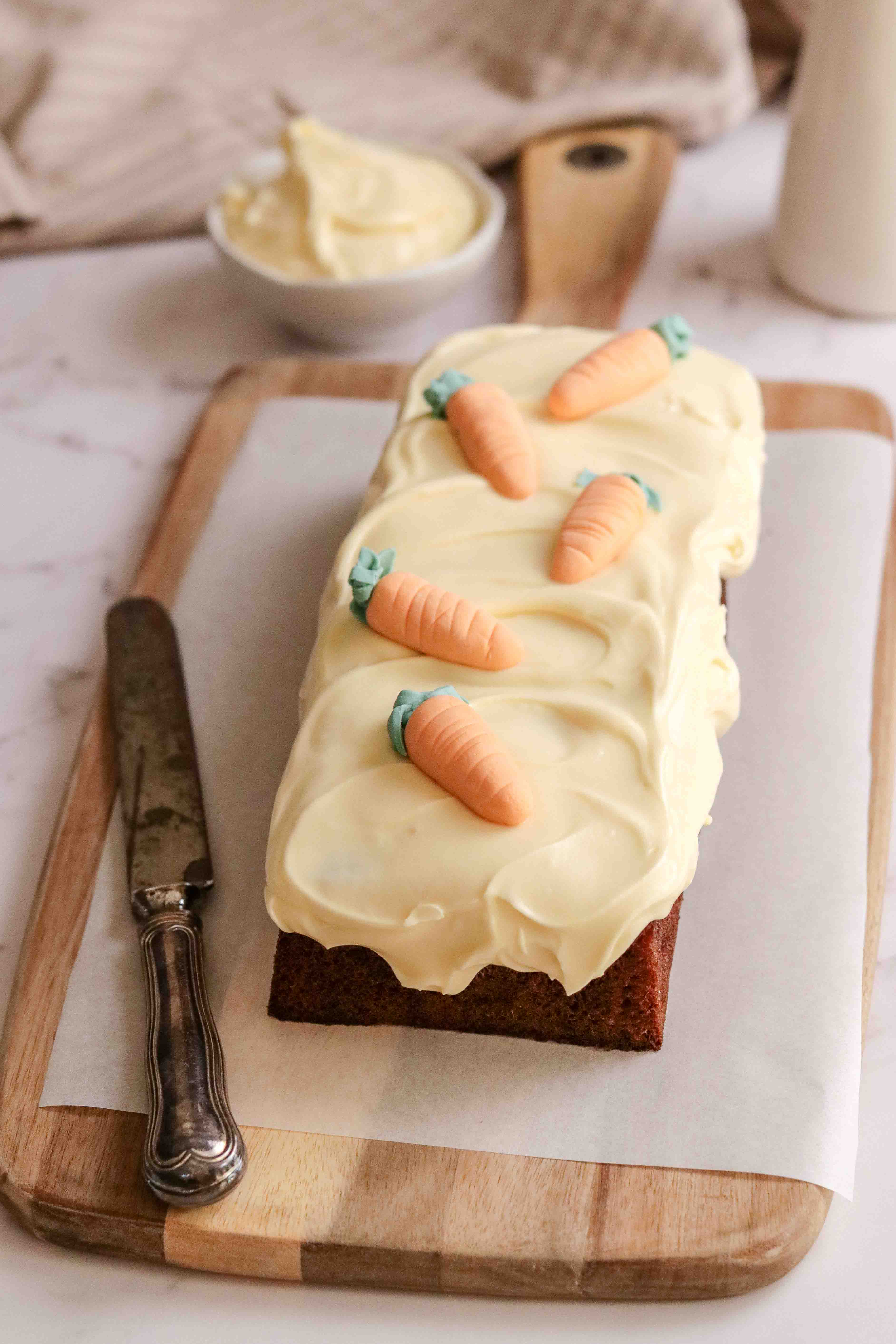 Carrot cake loaf cakes with pineapple and cream cheese icing