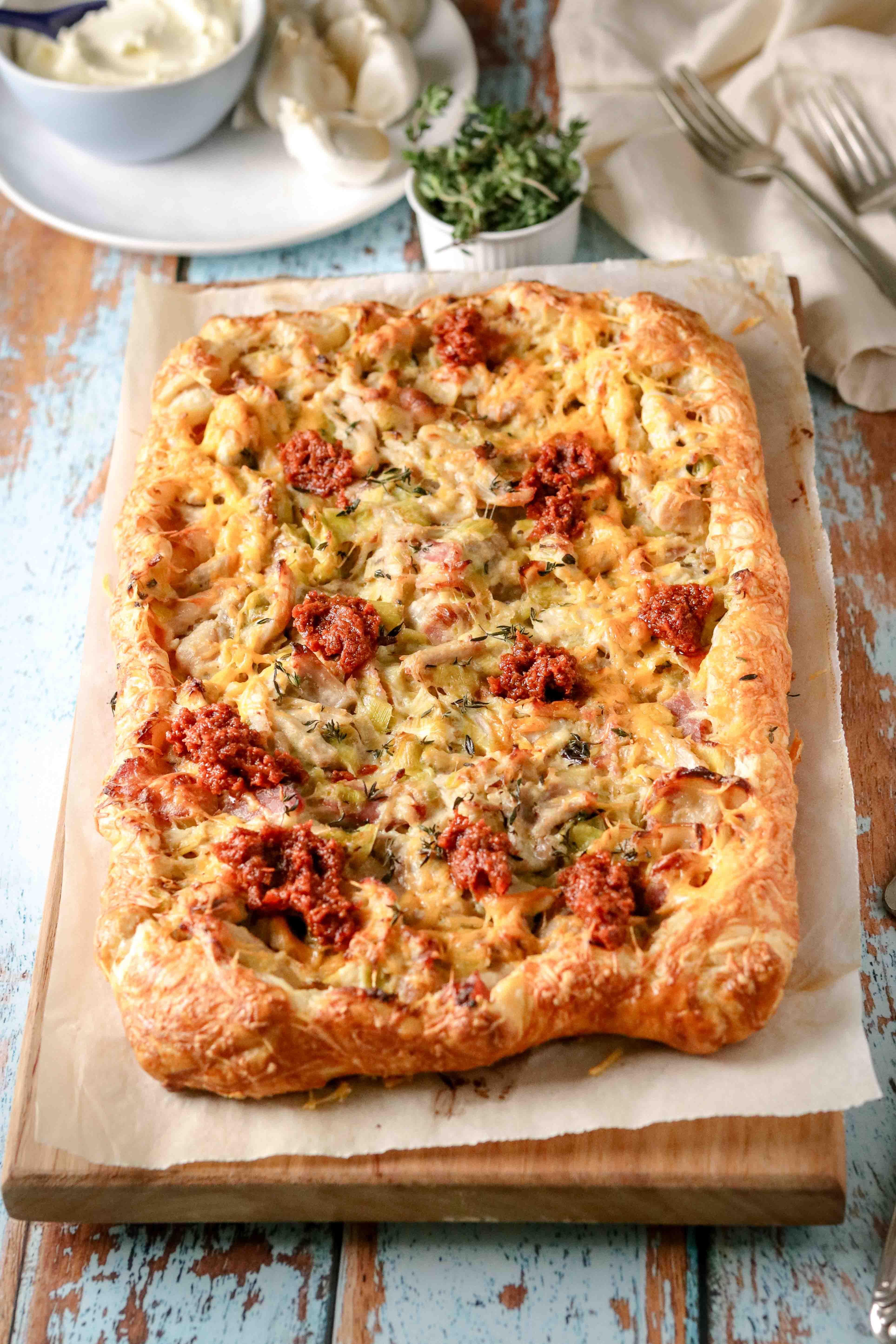 Puff pastry galette with chicken, bacon and leek