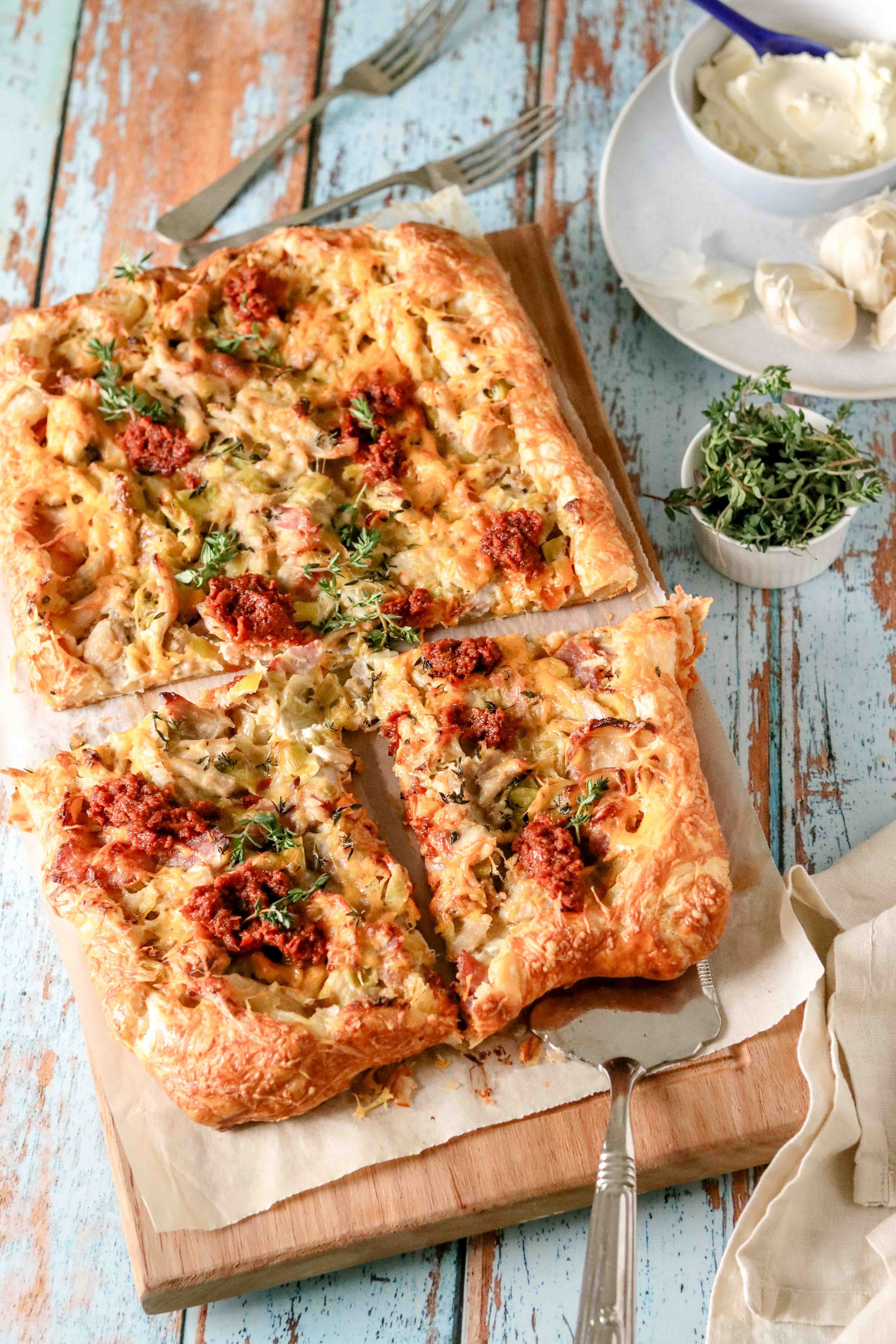 Puff pastry galette with chicken, bacon and leek