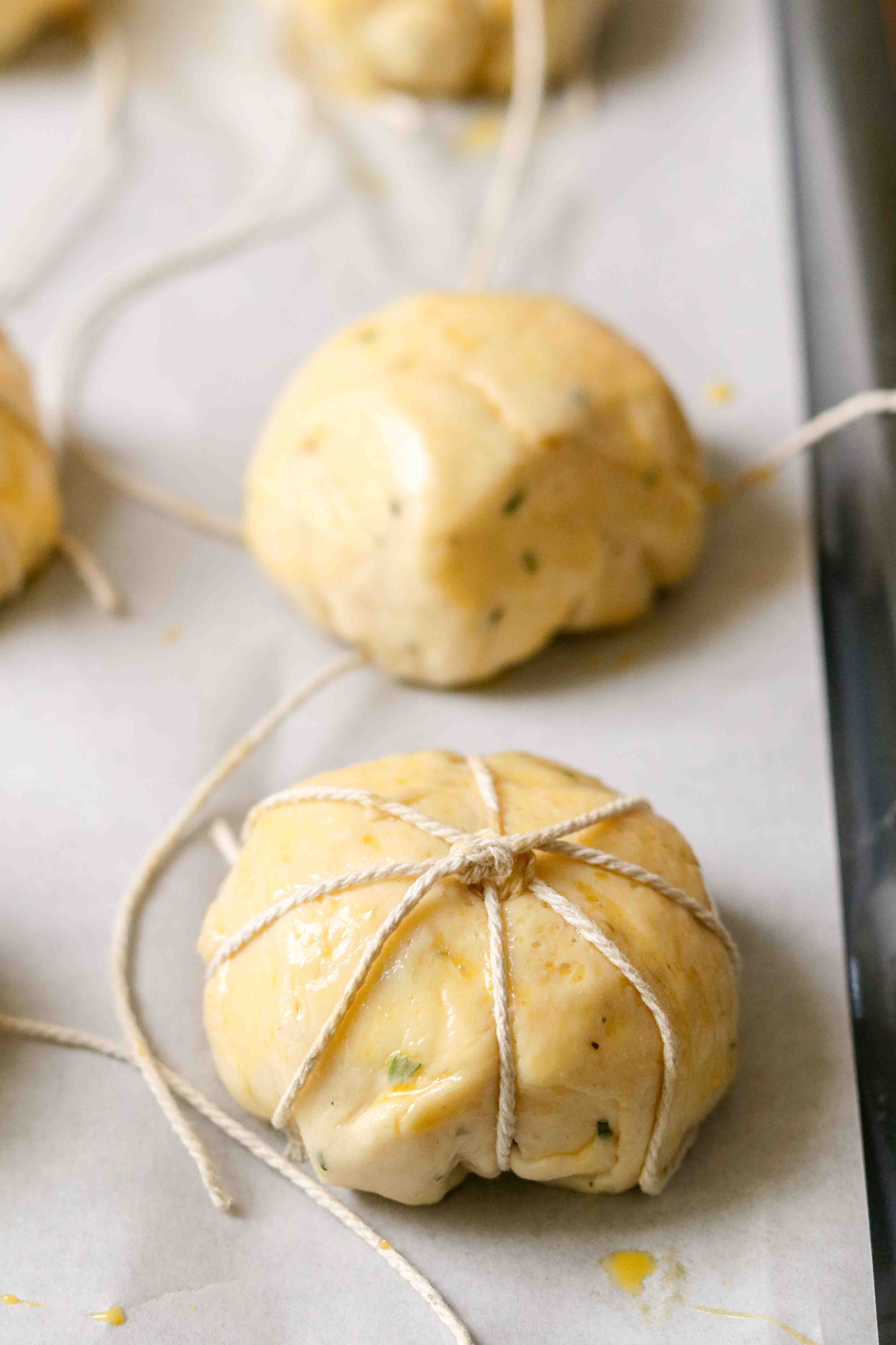 How to make mini brioche pumpkin rolls