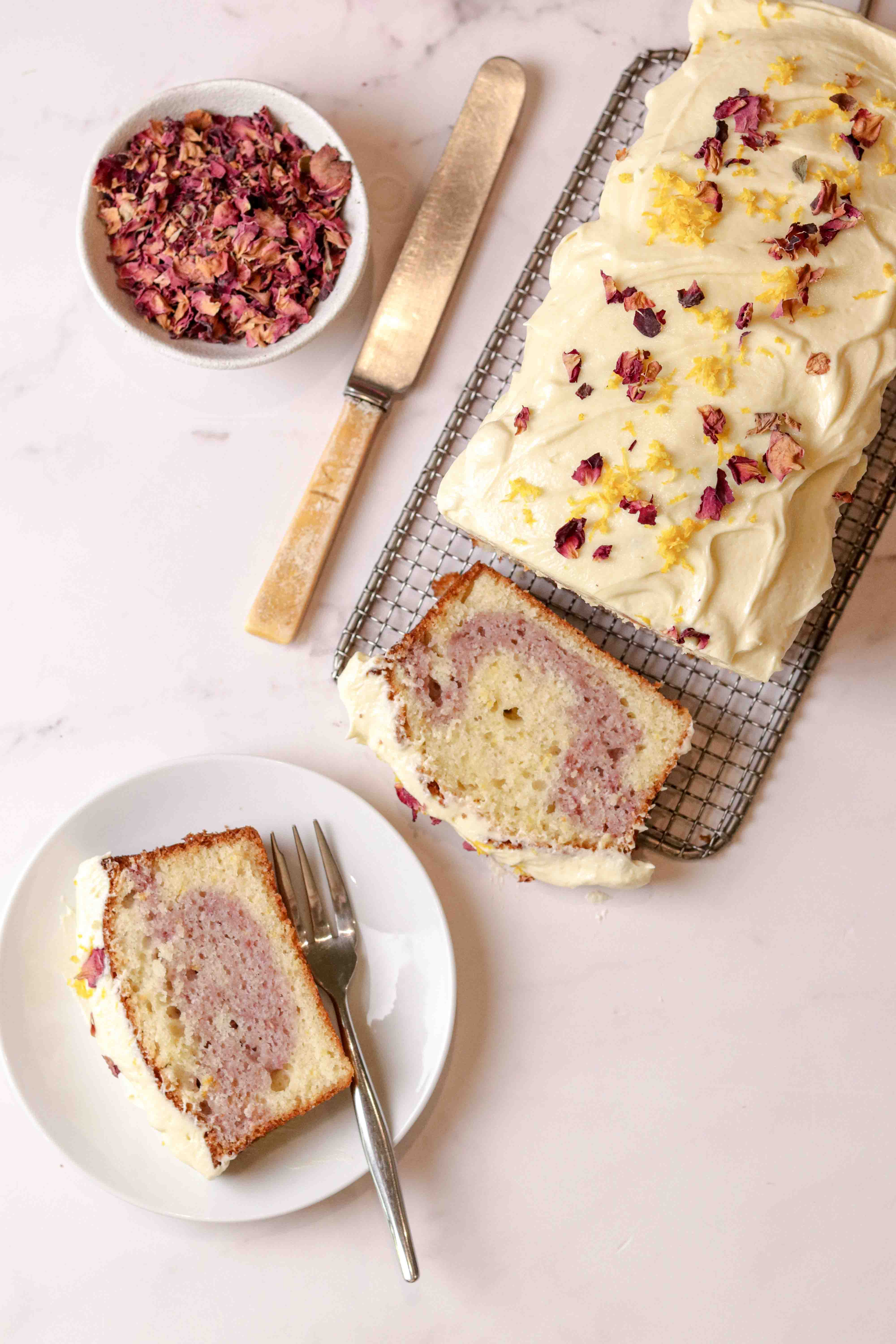 Lemon loaf cake with raspberry and white chocolate 